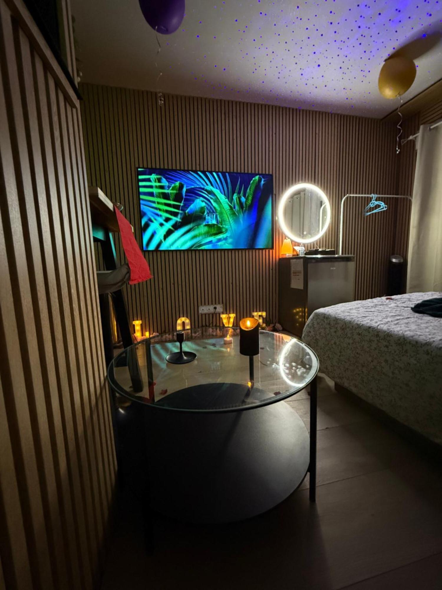 Love Room Nantais Nantes Exteriér fotografie